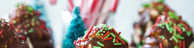 Sweetest Christmas Cupcakes - Free LinkedIn Background Photo